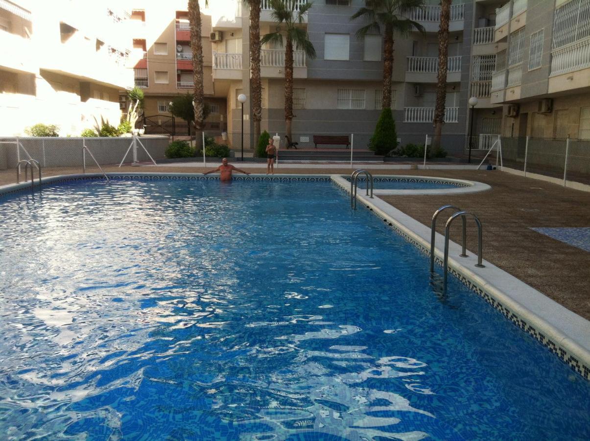 Exceptionnel Appartement En Espagne Torrevieja Buitenkant foto